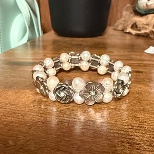 Fresh water pearl stretch bracelet